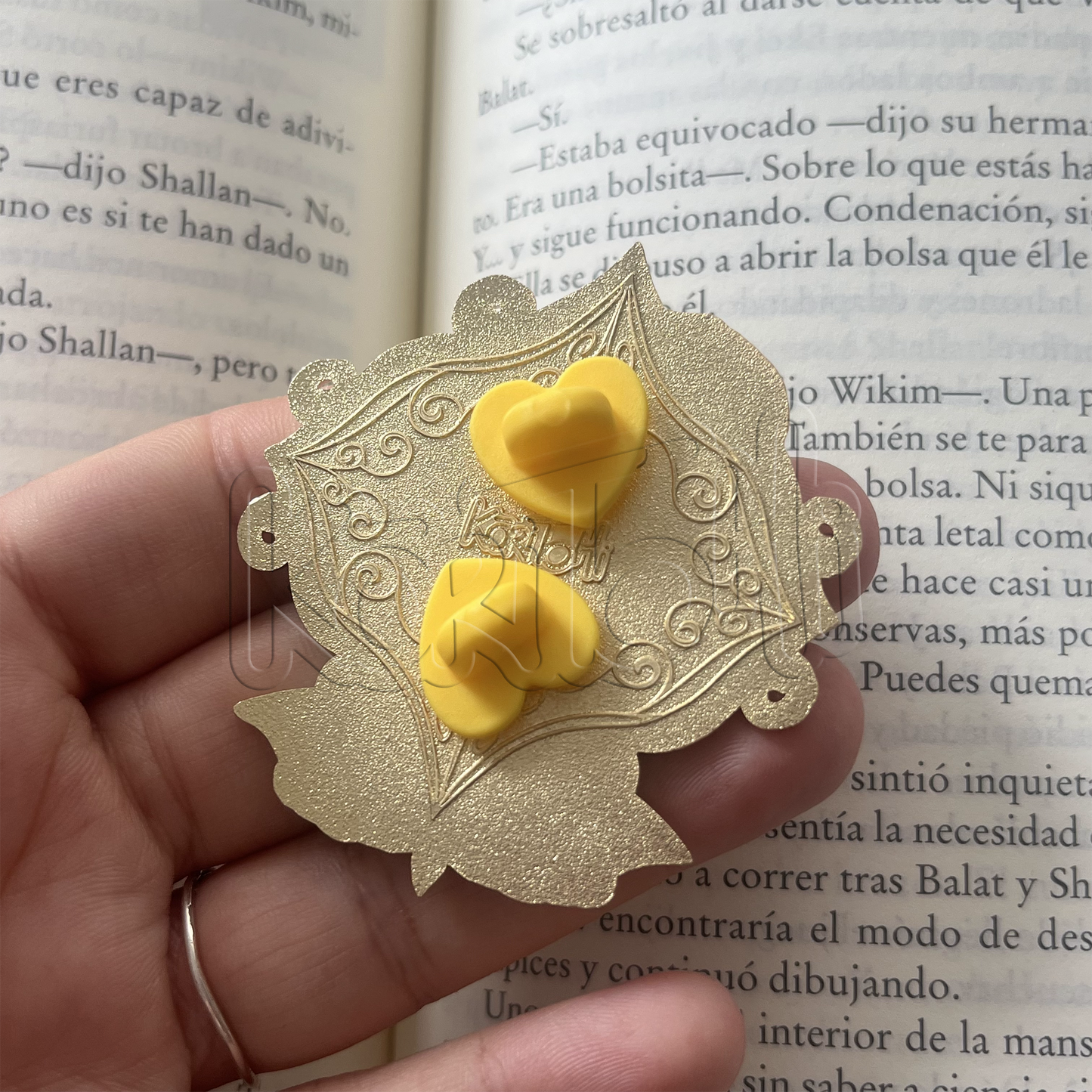 Enamel Pin - Two kingdoms - Damen and Laurent