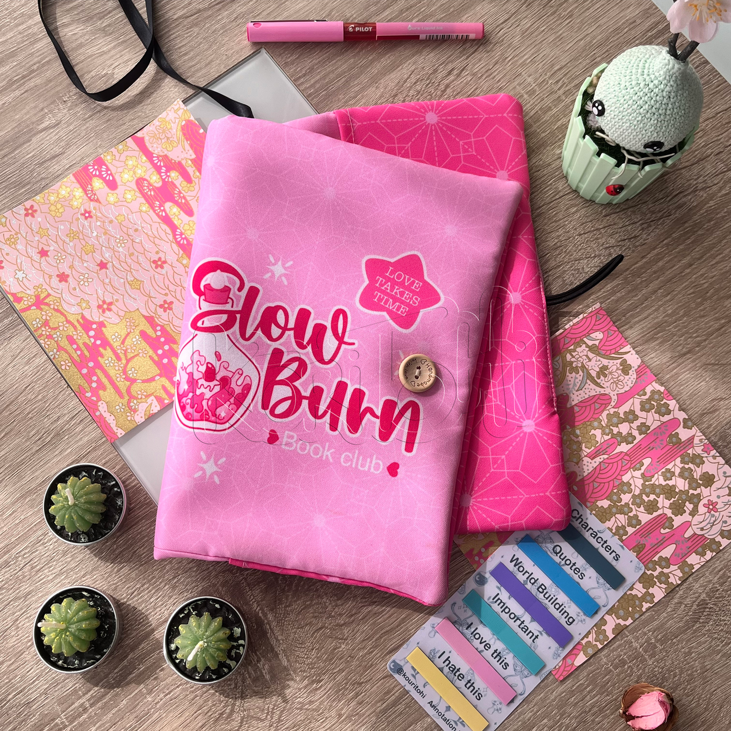 Slow burn - Romance trope - Funda de libro con solapas
