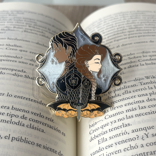 Enamel Pin - Alas de sangre - Violet y Xaden