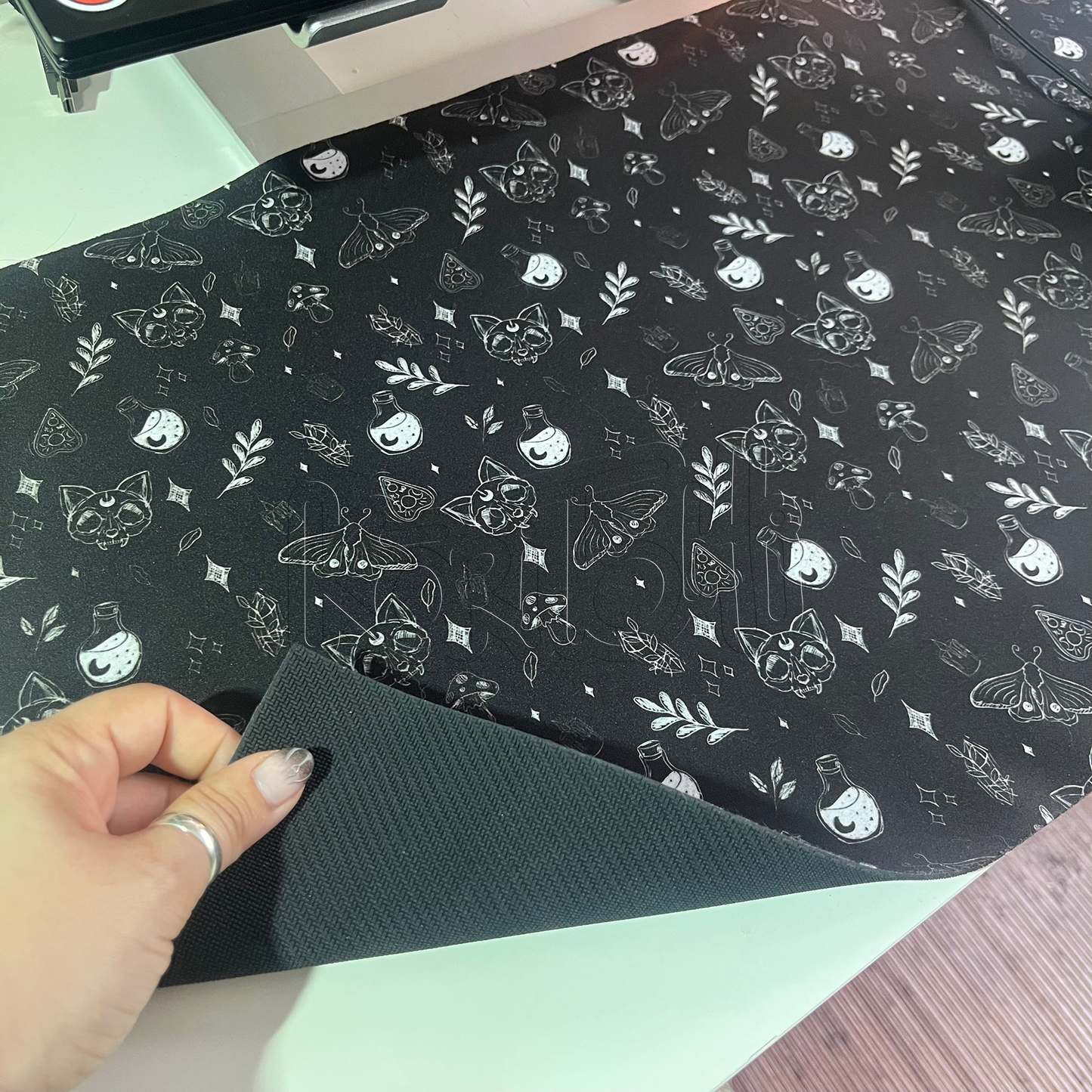 Alfombrilla larga de ordenador - Patrón bruja